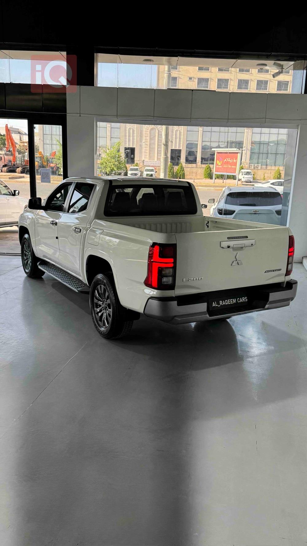میتسوبیشی L200